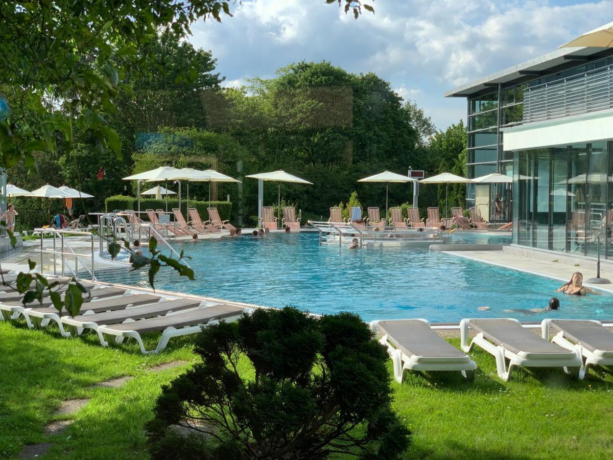 Private Suite Im Gebaeude Des Graf Eberhard Hotels 巴特乌拉赫 外观 照片